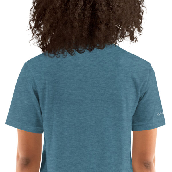 Choose to Thrive: Unisex short sleeve t-shirt - Image 10